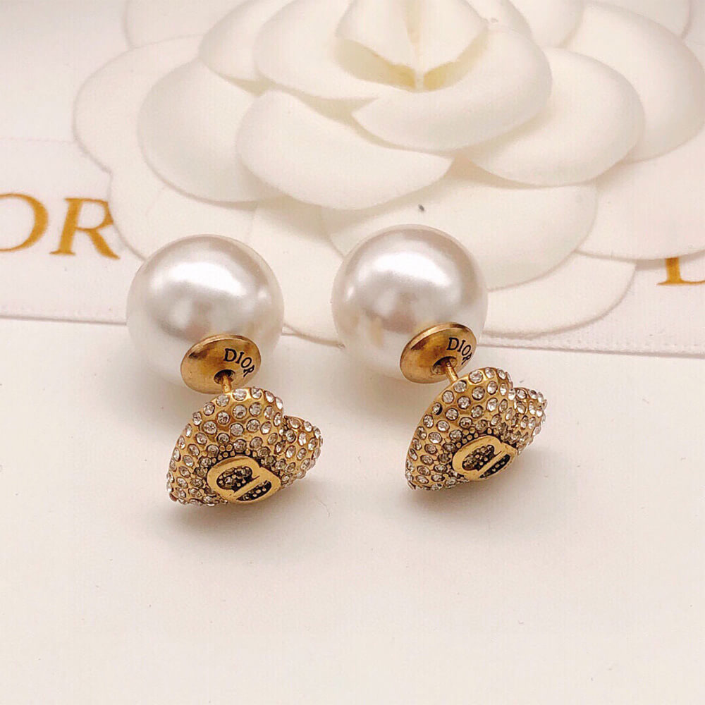 D10r PEARL EARRINGS