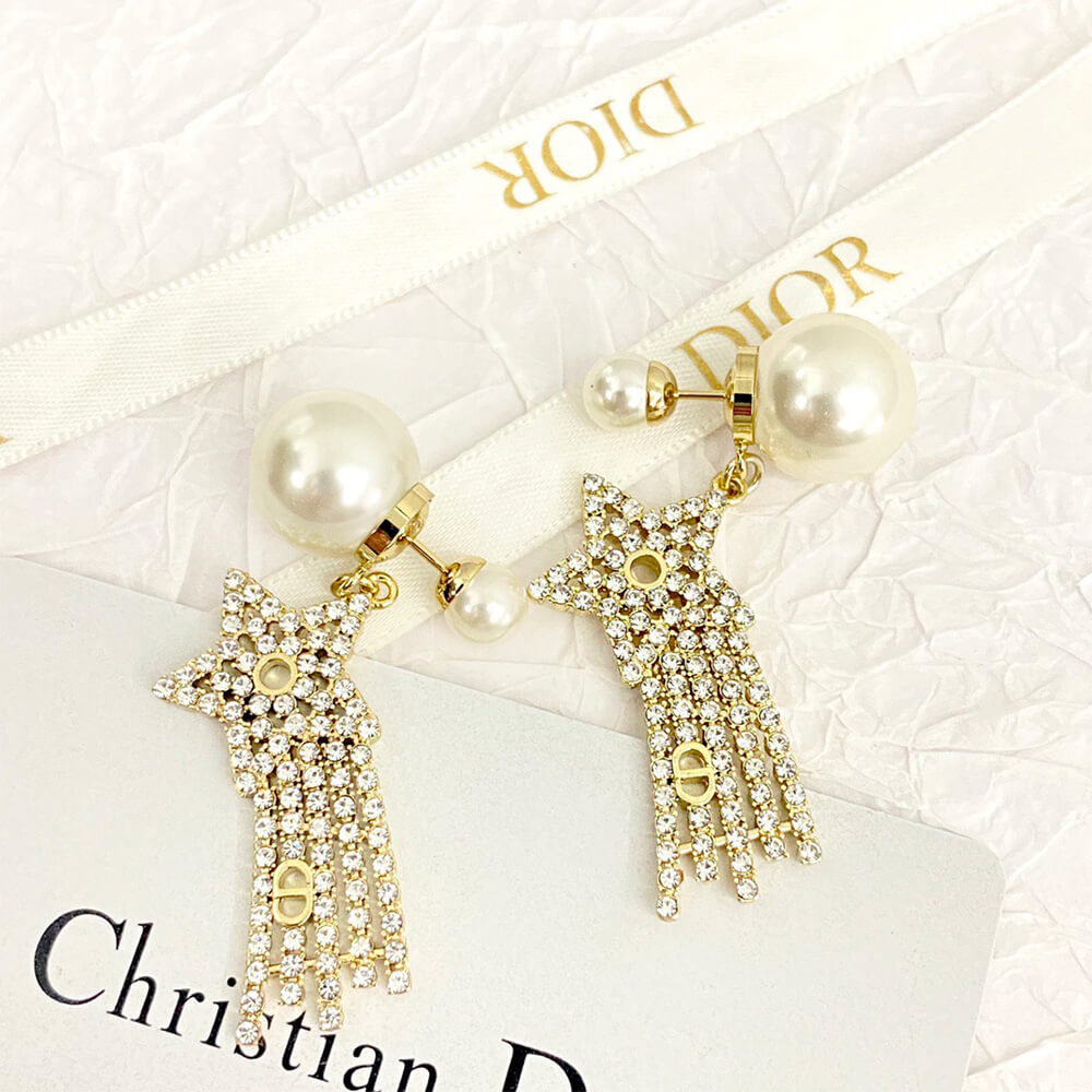 D10r PEARL EARRINGS