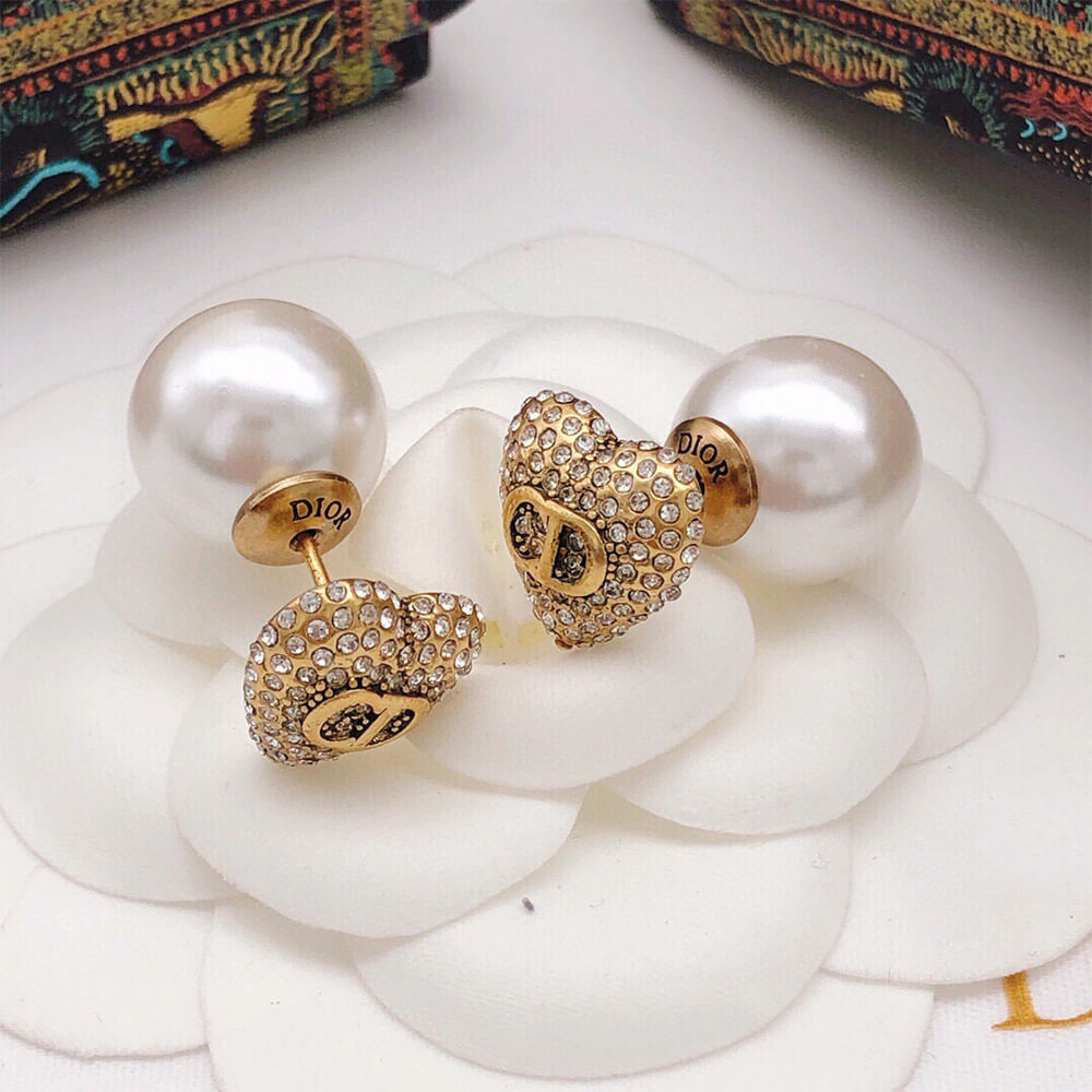 D10r PEARL EARRINGS
