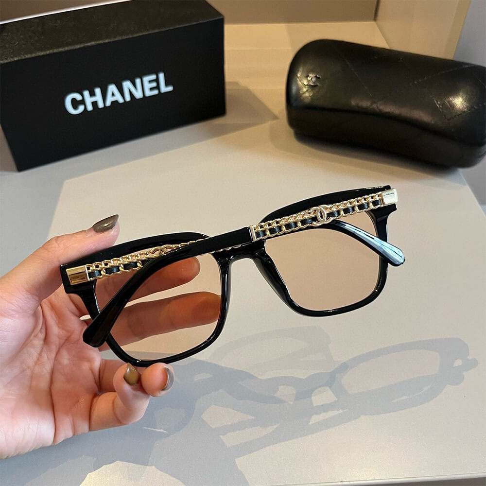 Ch**el SUNGLASSES