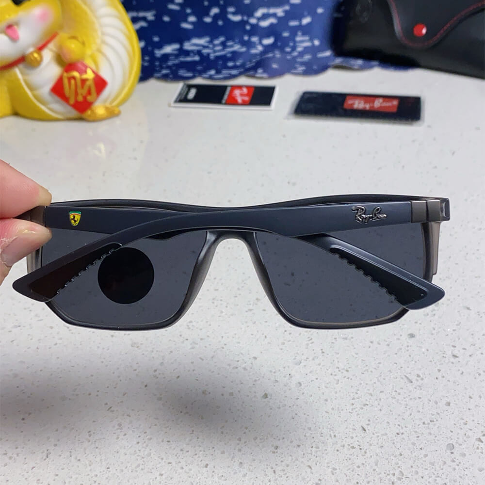 RAY-BAN SUNGLASSES