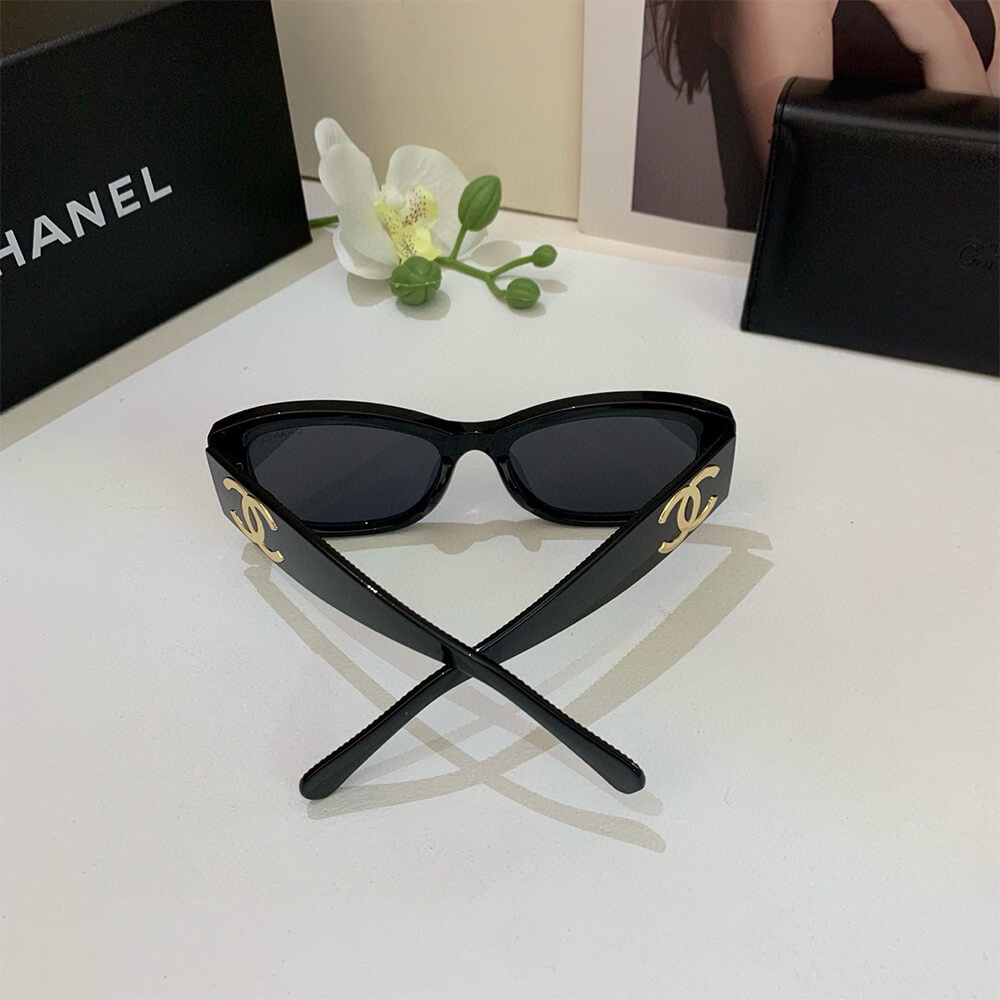 Ch**el SUNGLASSES