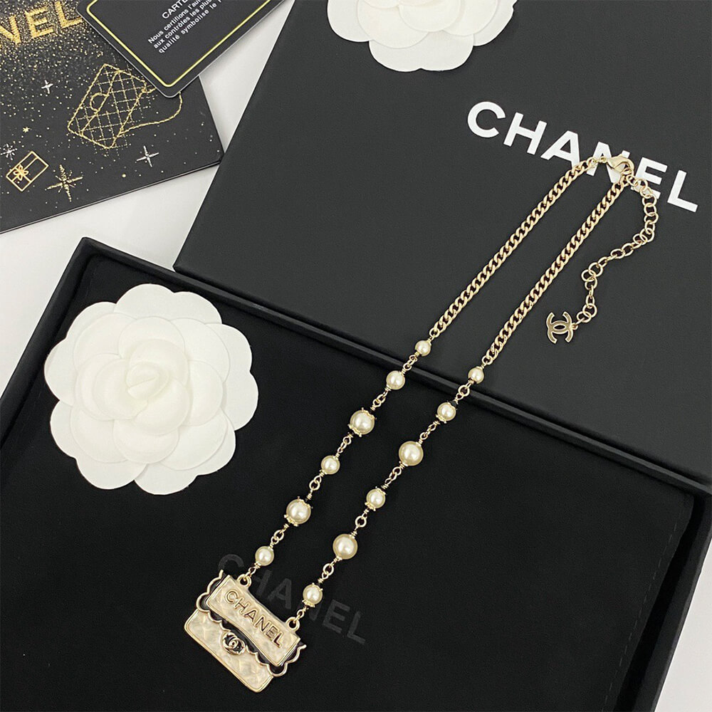 Ch**el Necklace
