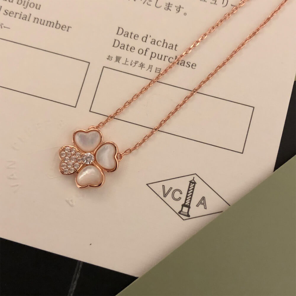 V*n Cl**f & Arpels Necklace