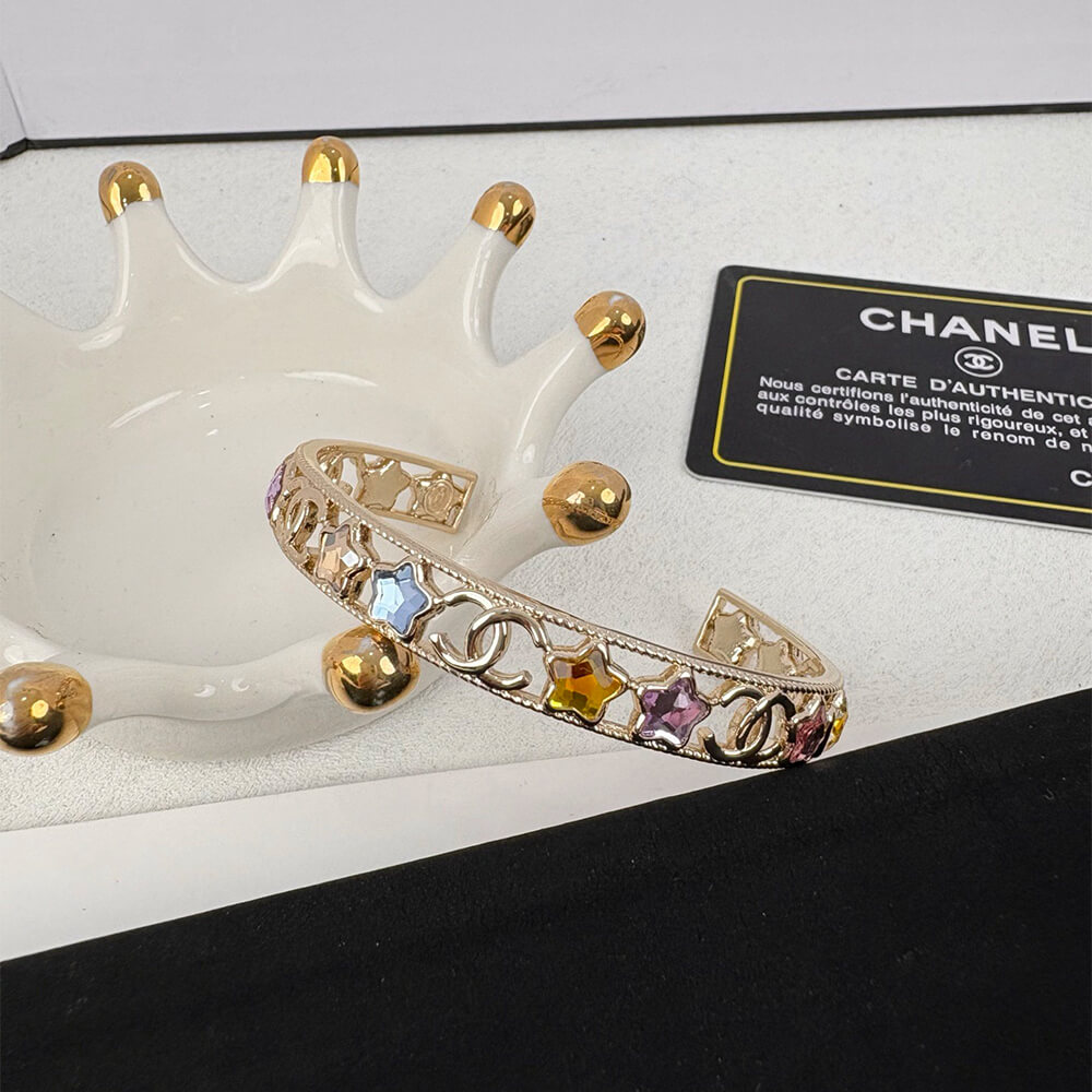Ch**el bracelet