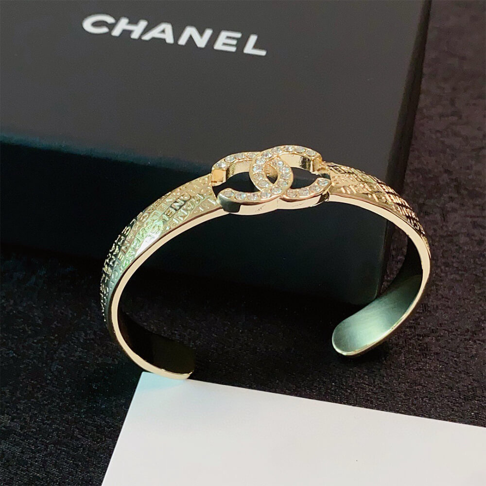 Ch**el bracelet