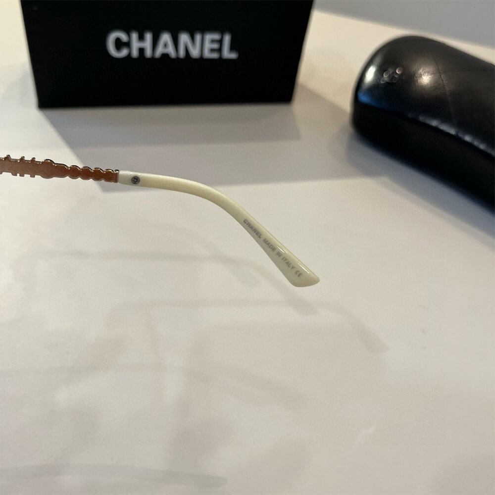 Ch**el SUNGLASSES