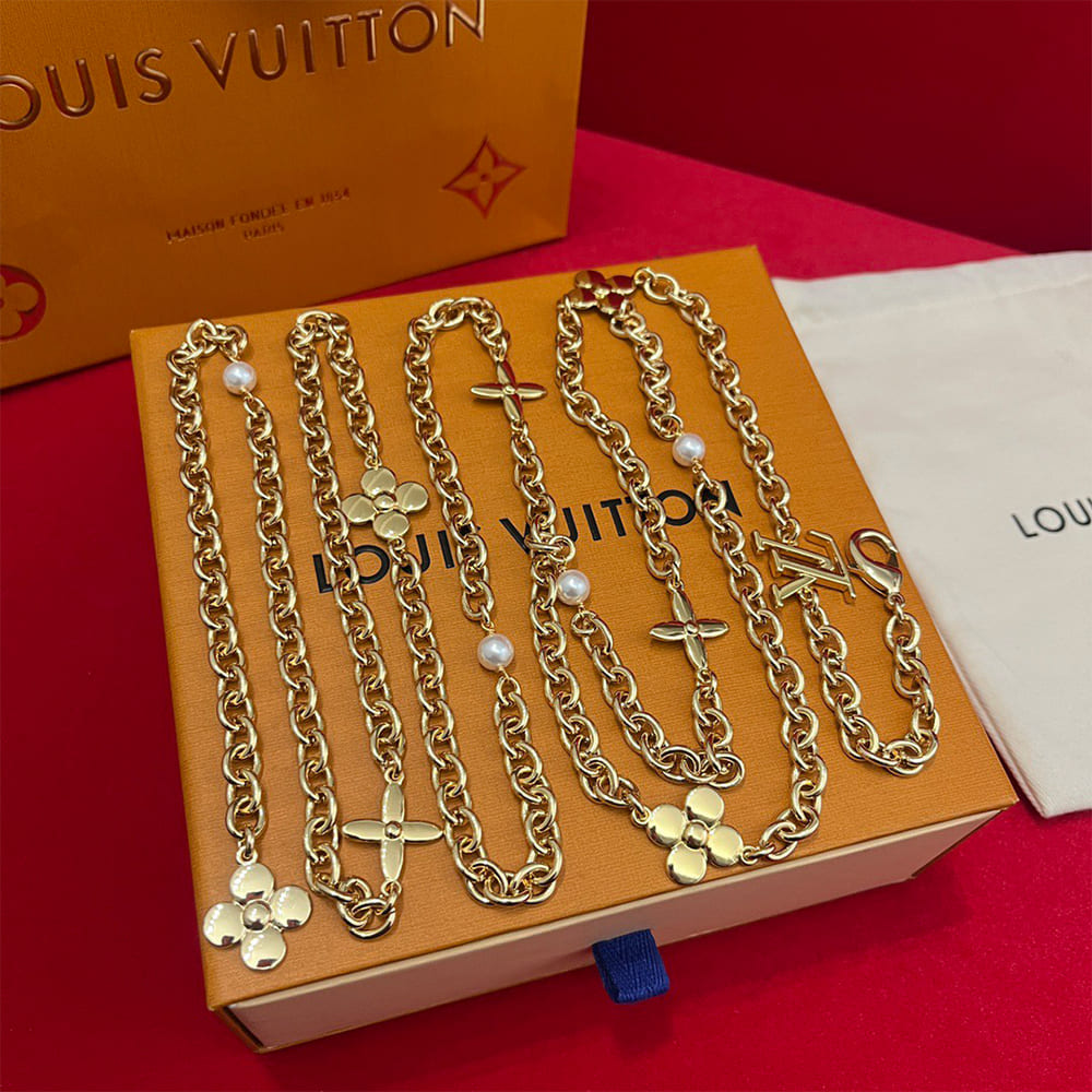 LV Chain Pearl Belt