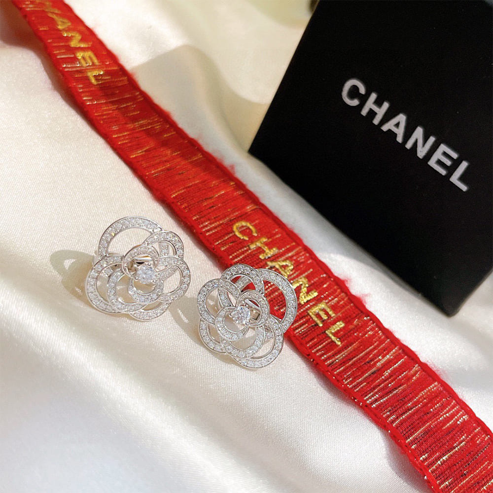 Ch**el FIL DE CAMELIA EARRINGS