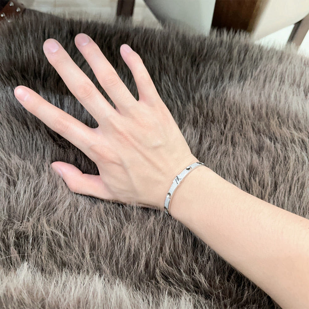 LV Empreinte Bangle
