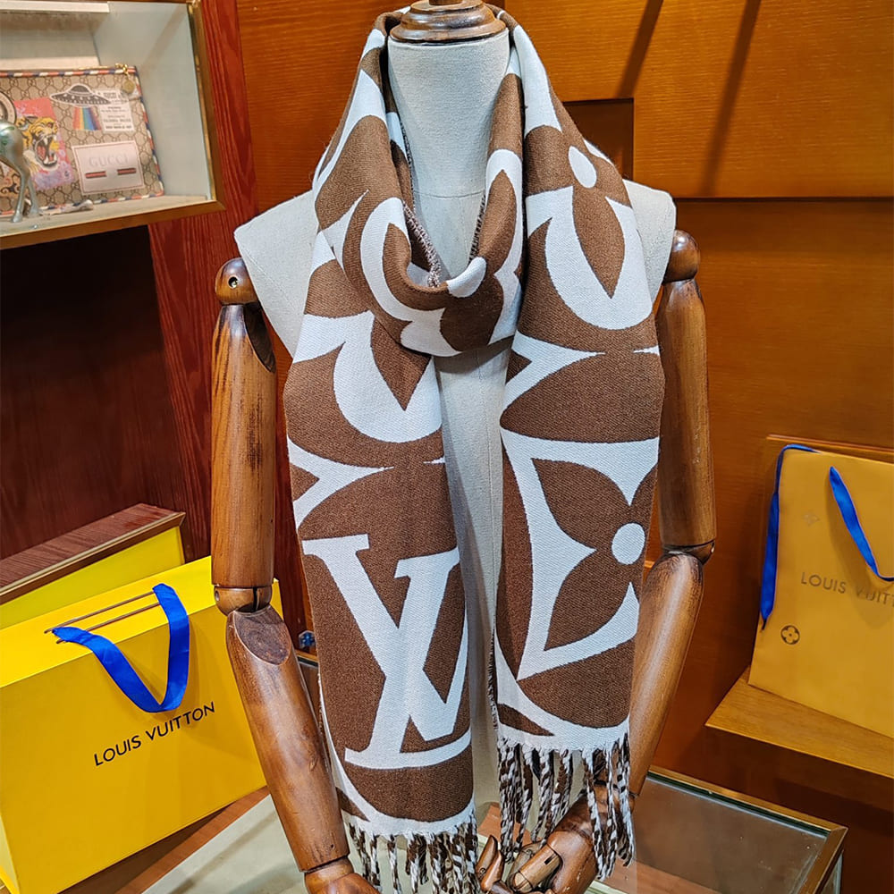 LV MEDALLION Scarf