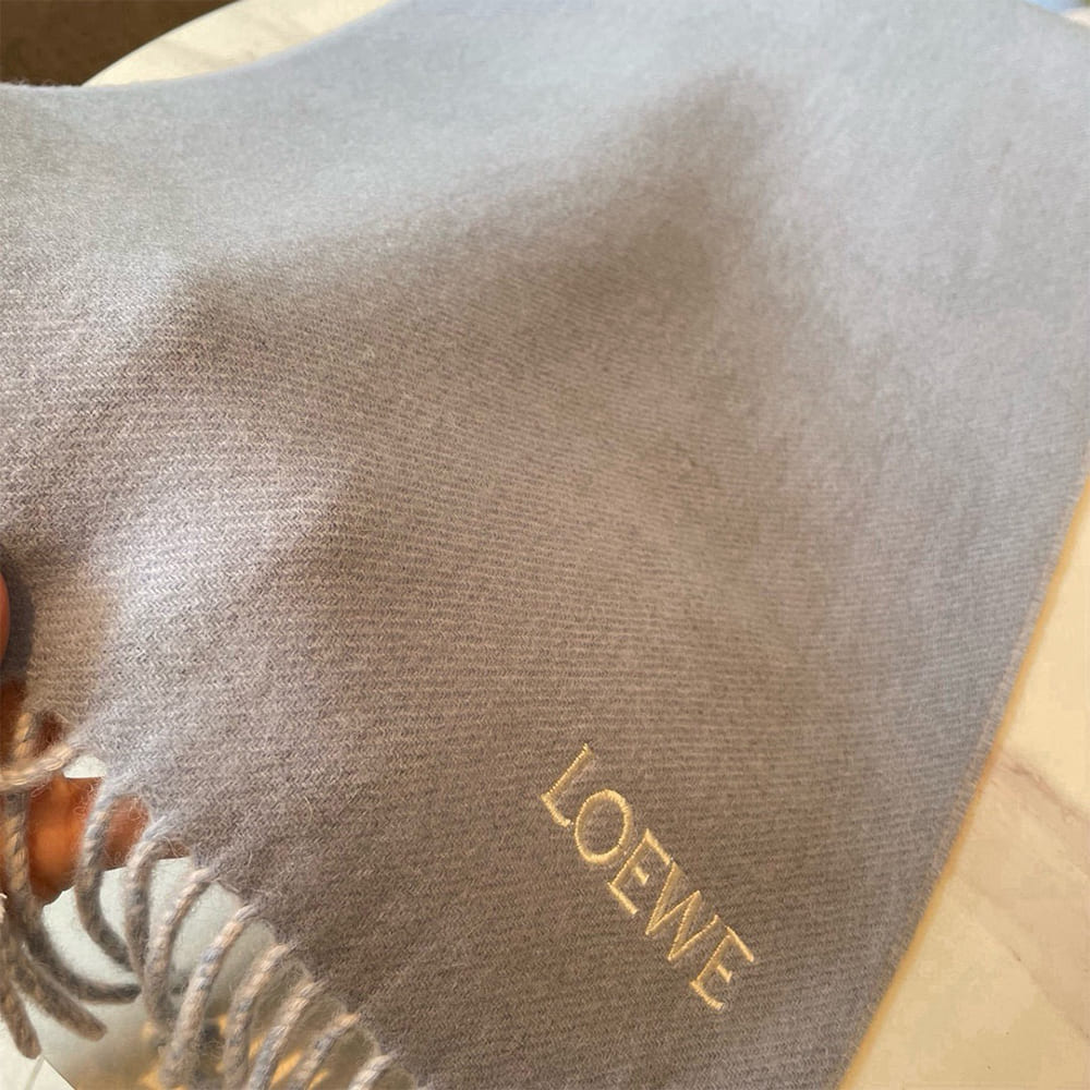 L0ew* Scarf in wool and cashmere
