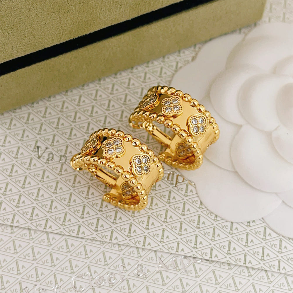 VCA Perl??e four-leaf clover hoop earrings