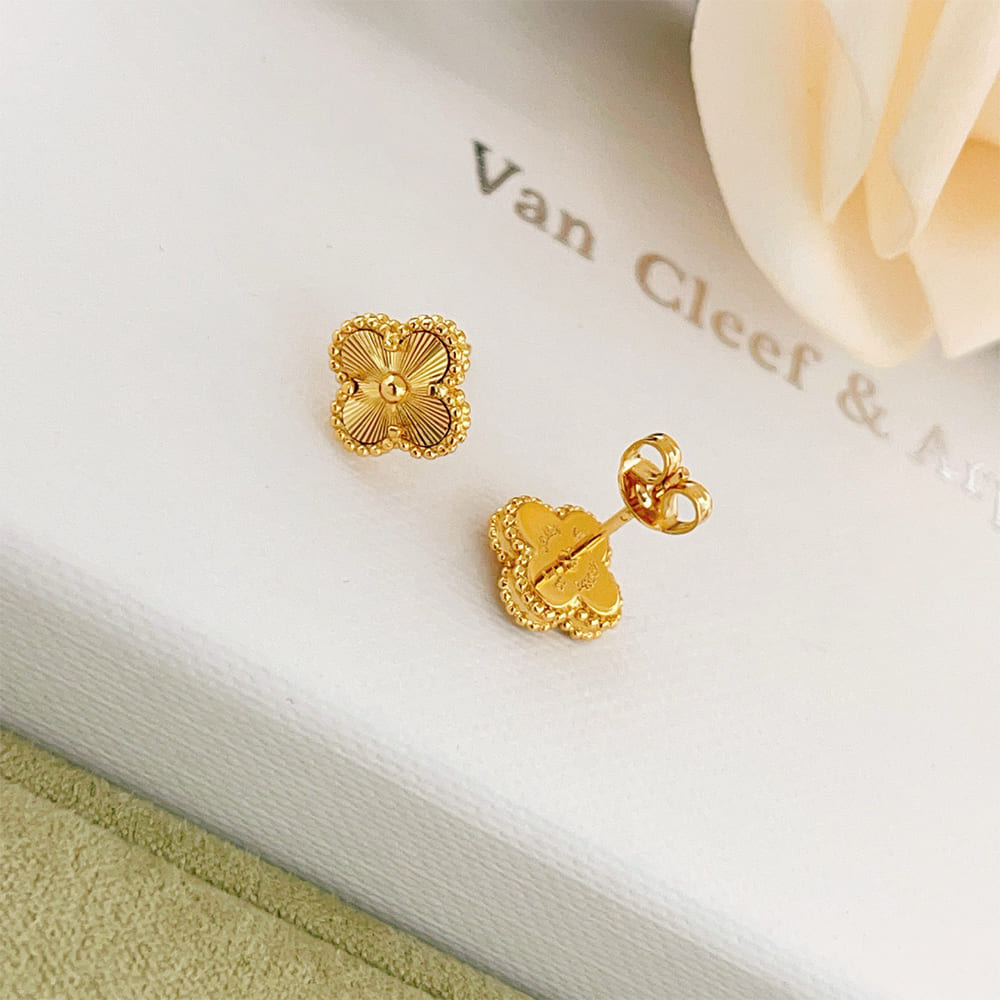 VCA Alhambra Earrings
