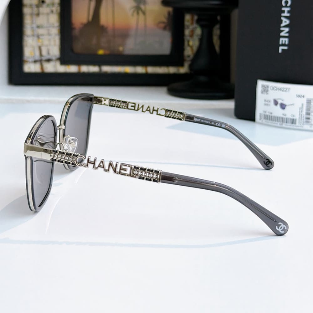 Ch**el SUNGLASSES