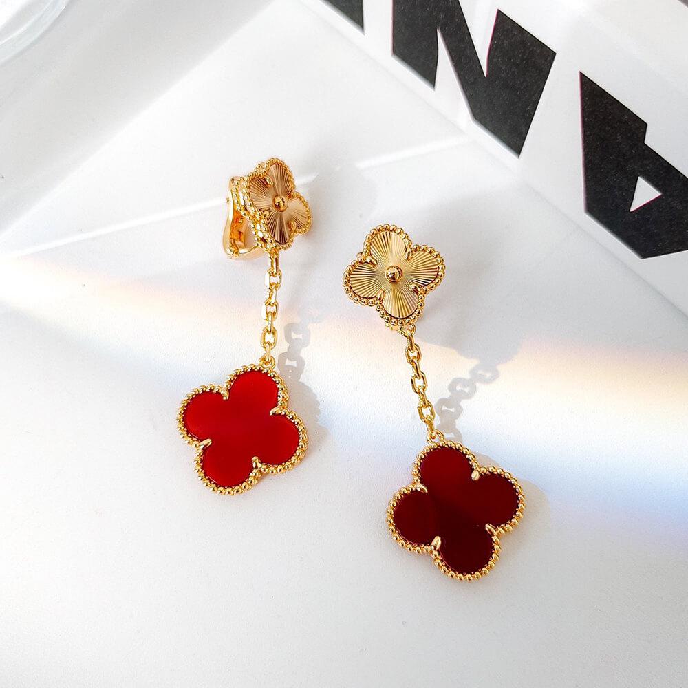 VCA Magic Alhambra EARRINGS
