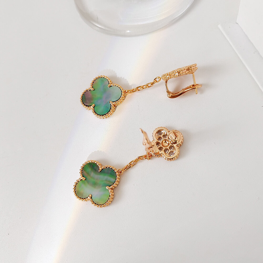 VCA Magic Alhambra EARRINGS