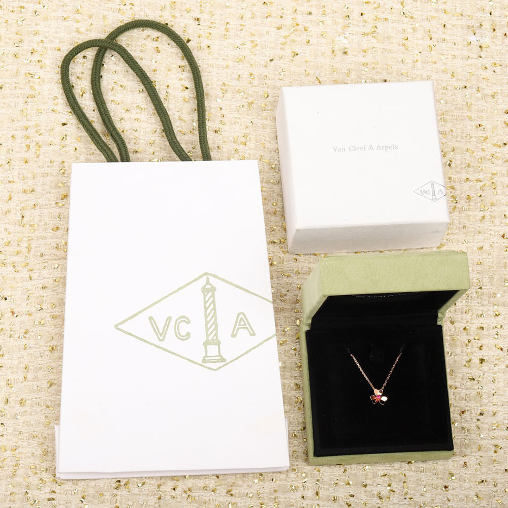 VCA necklace