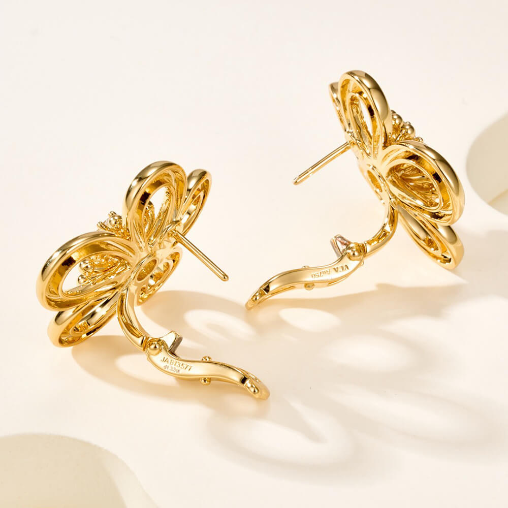 VCA Flowerlace Earrings