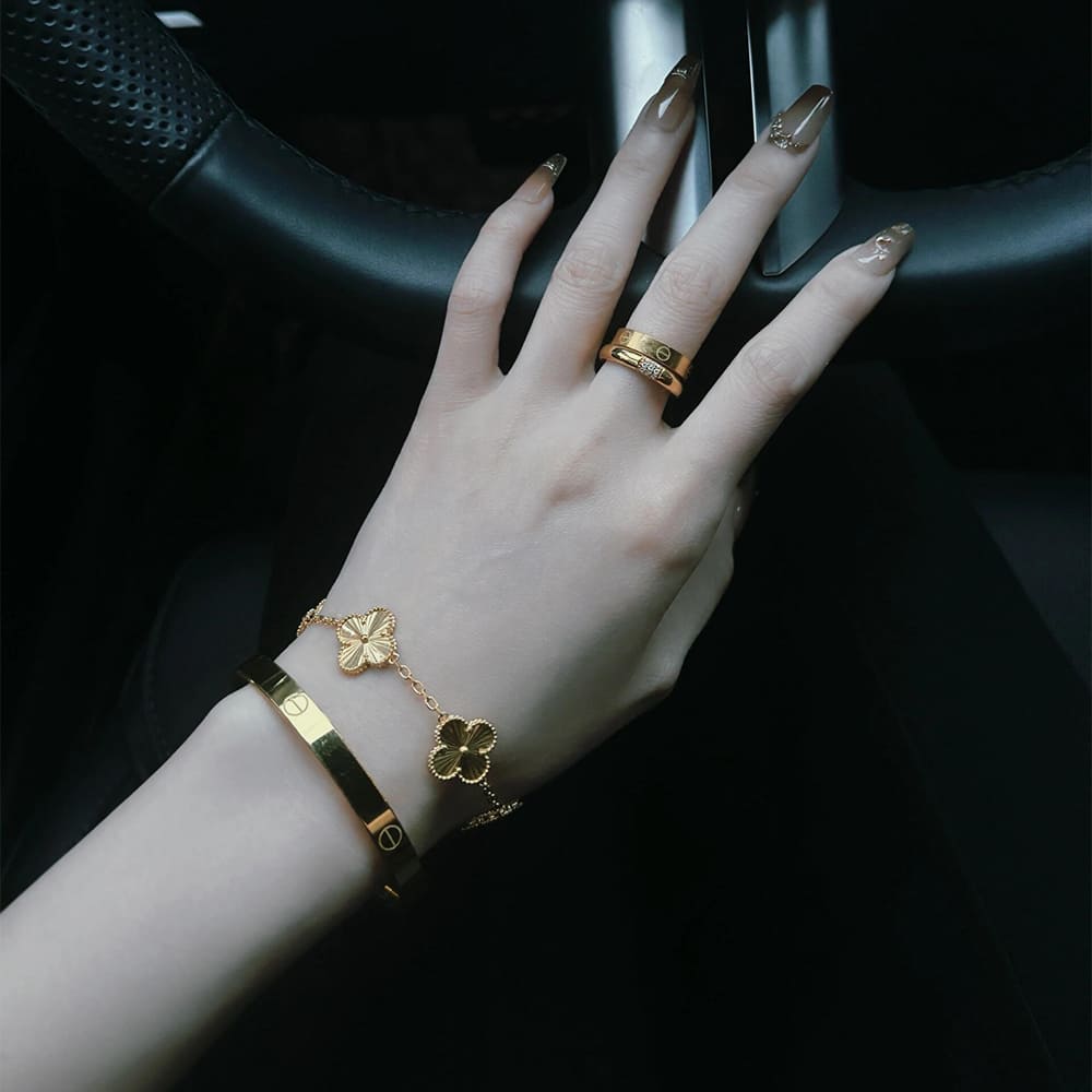 VCA Vintage Alhambra bracelet