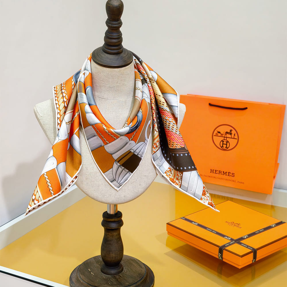 H**me5 Flora y Plata scarf 90