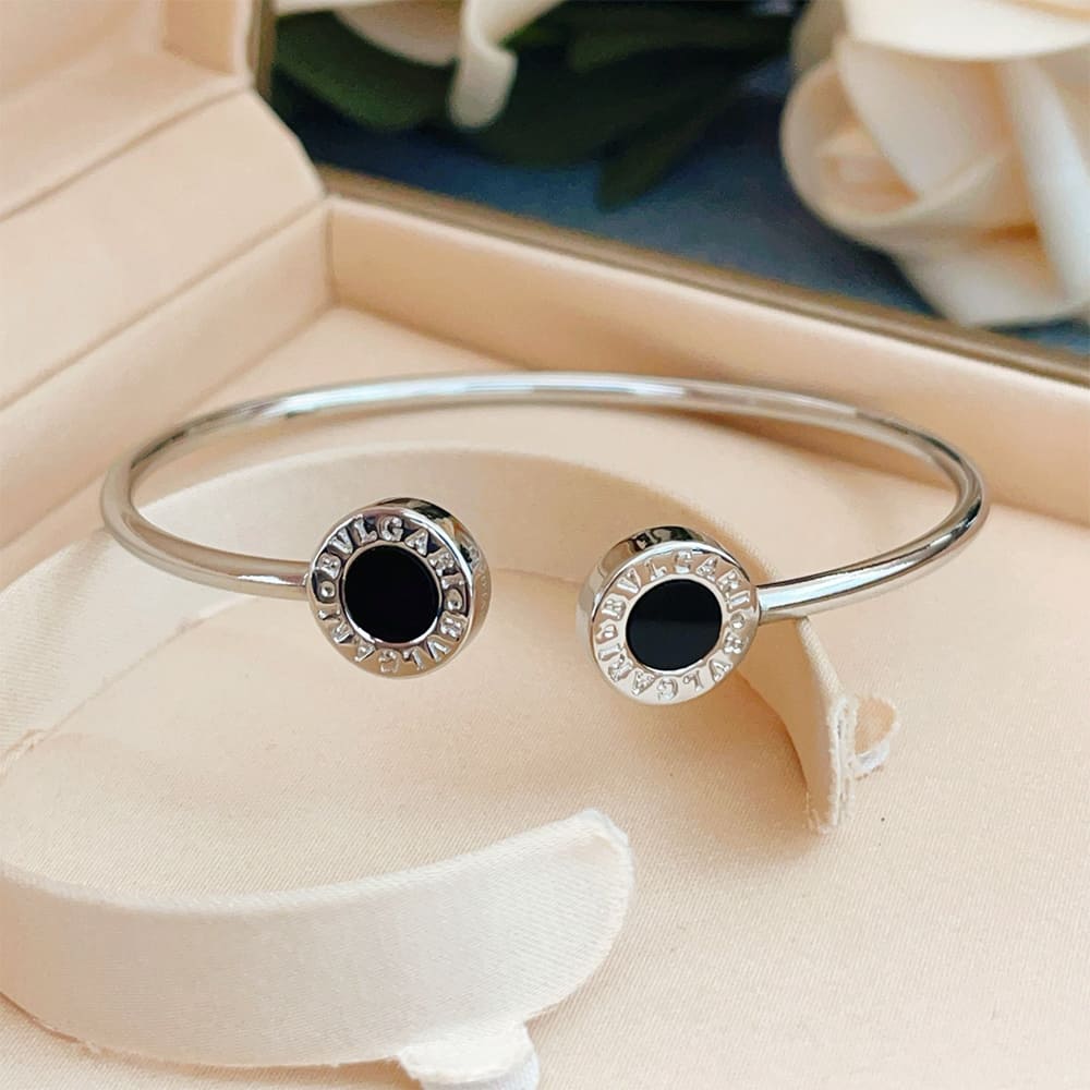 Bv1g*ai bracelet