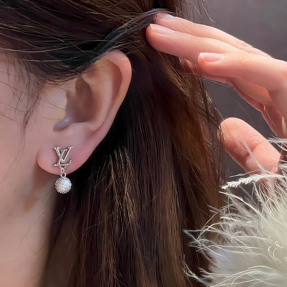 LV Iconic L0visa Strass Earrings