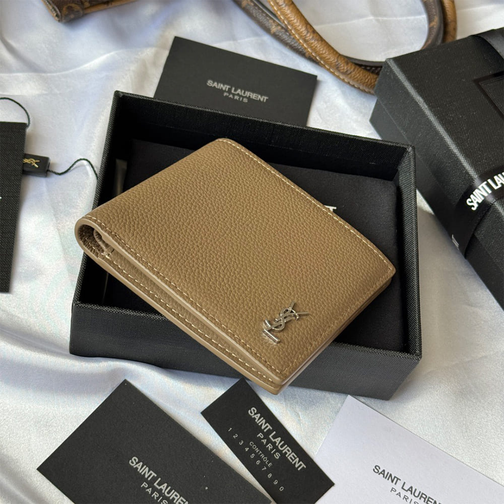 TINY CASSANDRE EAST/WEST WALLET IN GRAINED LEATHER(HIGH-END GRADE)