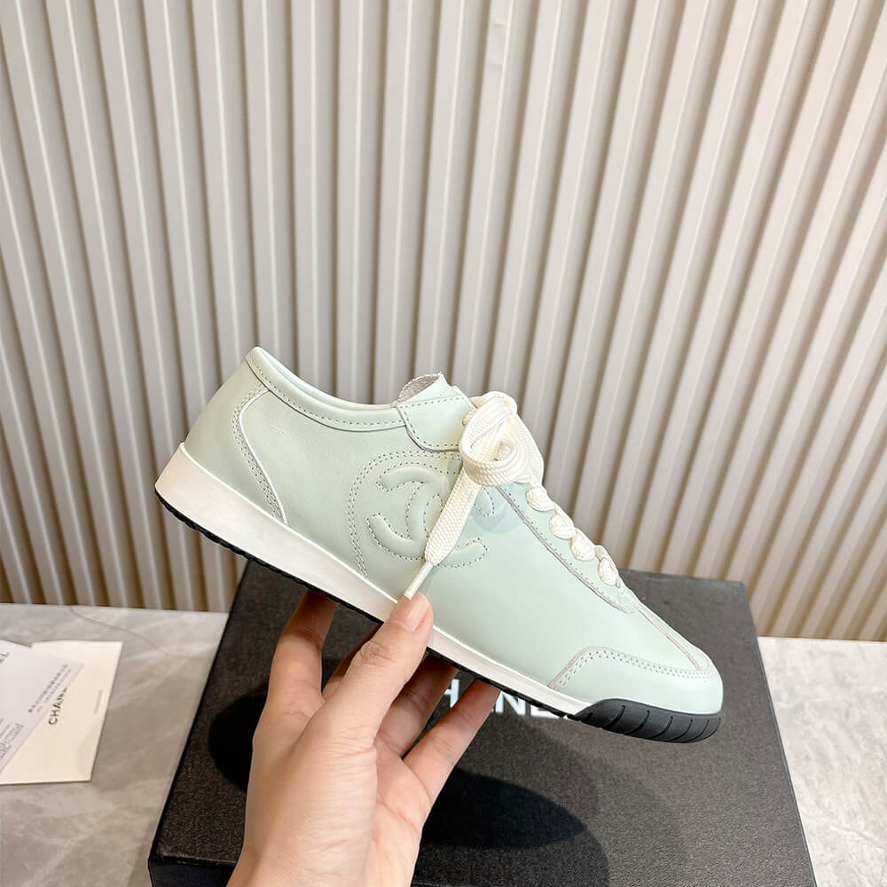 Ch**el Trainers