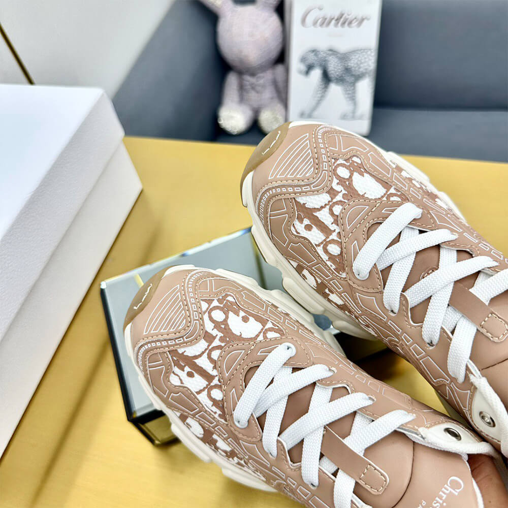Chr1st1an D10r Vibe Sneaker