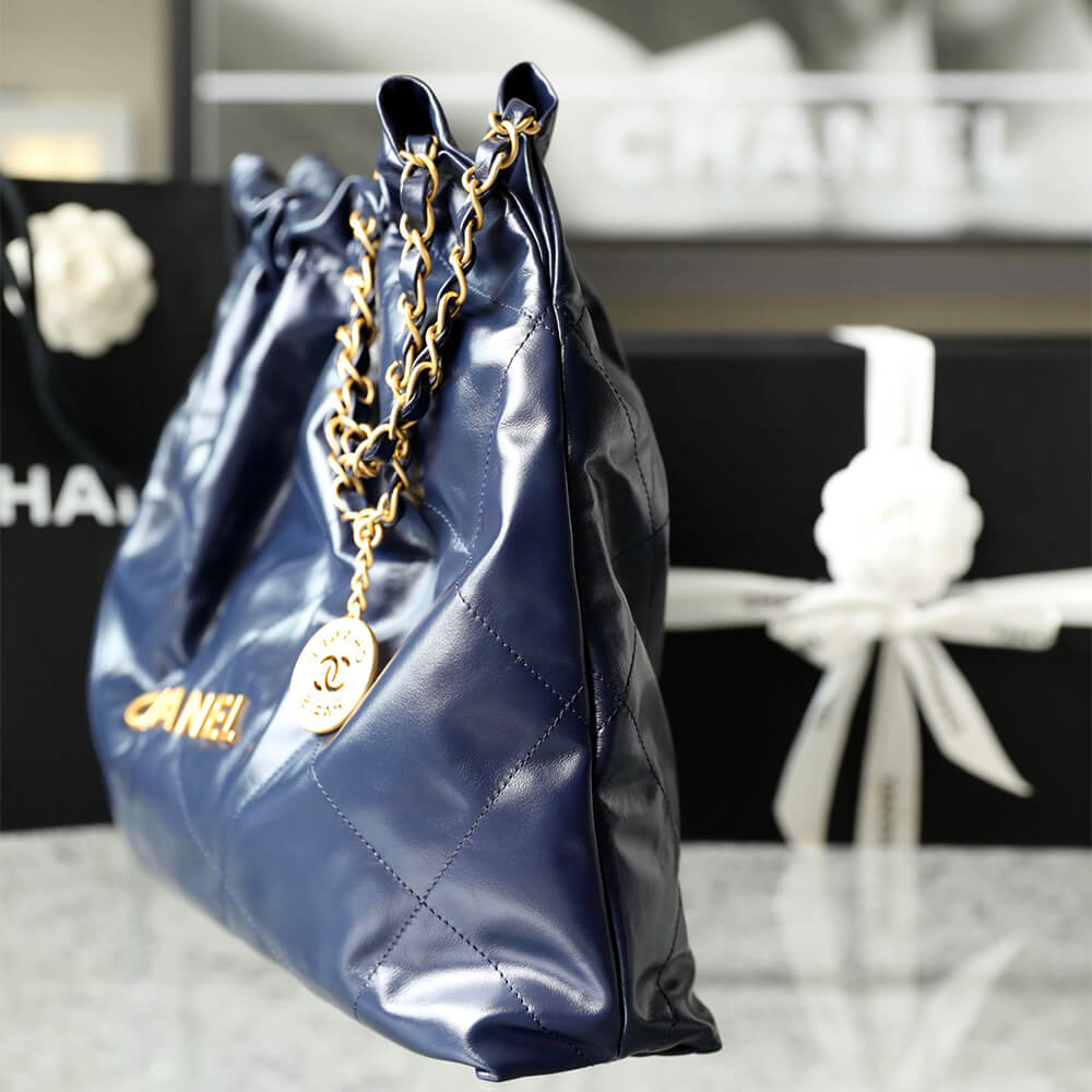Ch**el 22 HANDBAG(high-end grade)