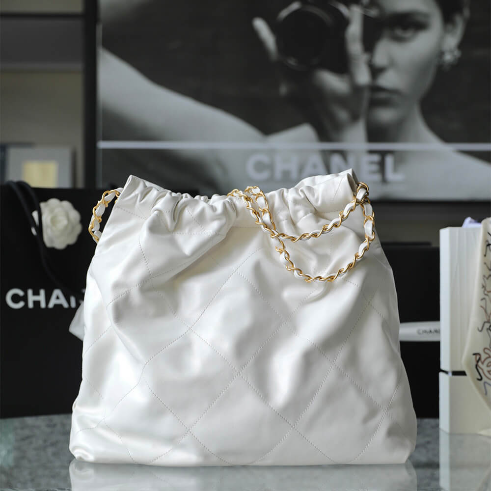 Ch**el 22 HANDBAG(high-end grade)