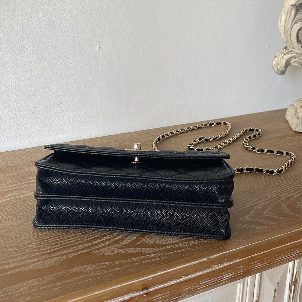 Ch**el Chain Clutch