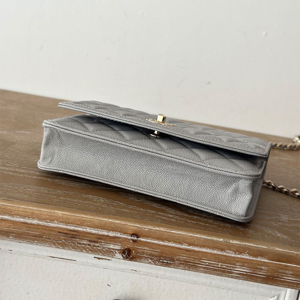 Ch**el Clutch With Chain(high-end grade)