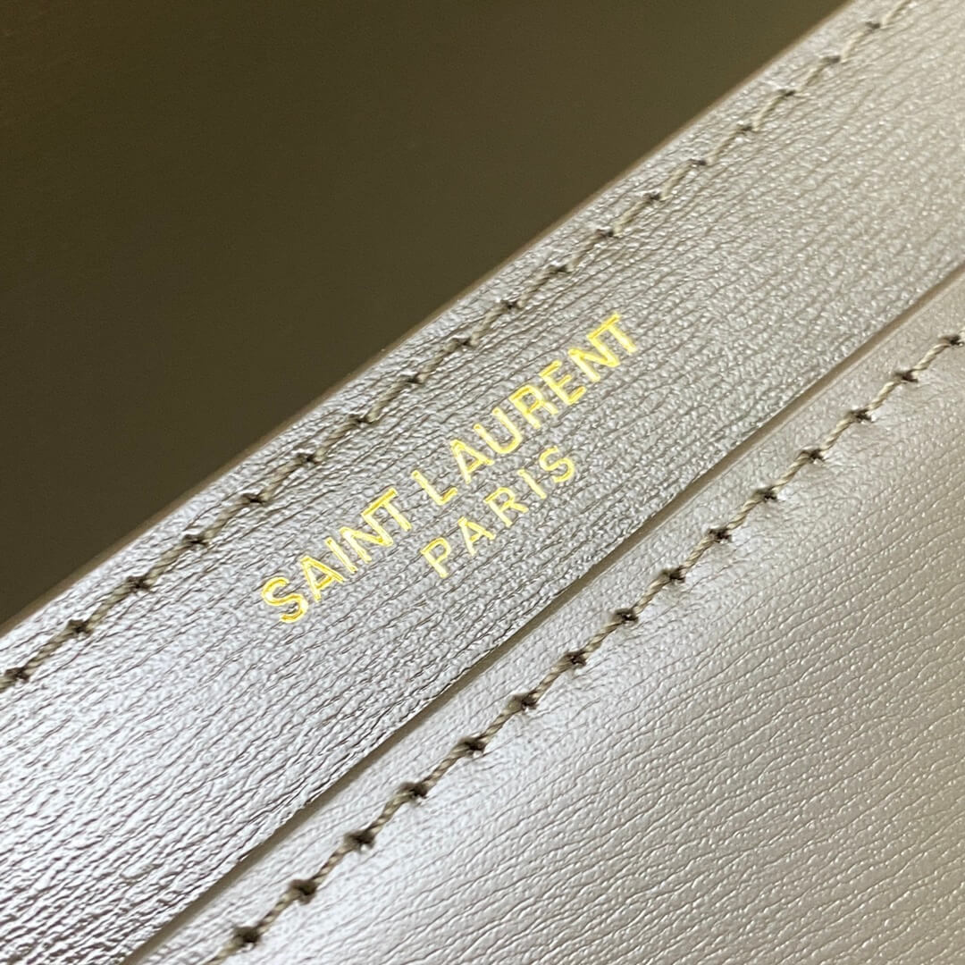 Y51 VOLTAIRE in BOX Sa1nt Lau*nt