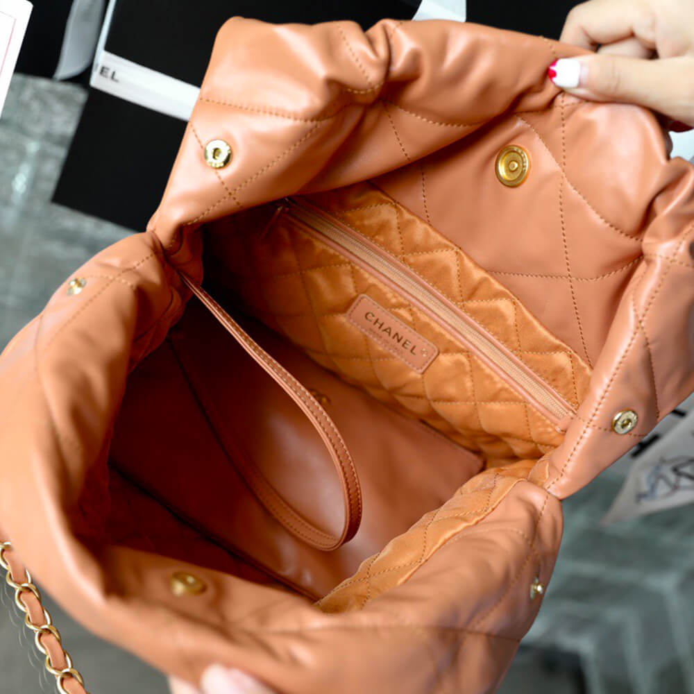 Ch**el 22 SMALL HANDBAG(high-end grade)