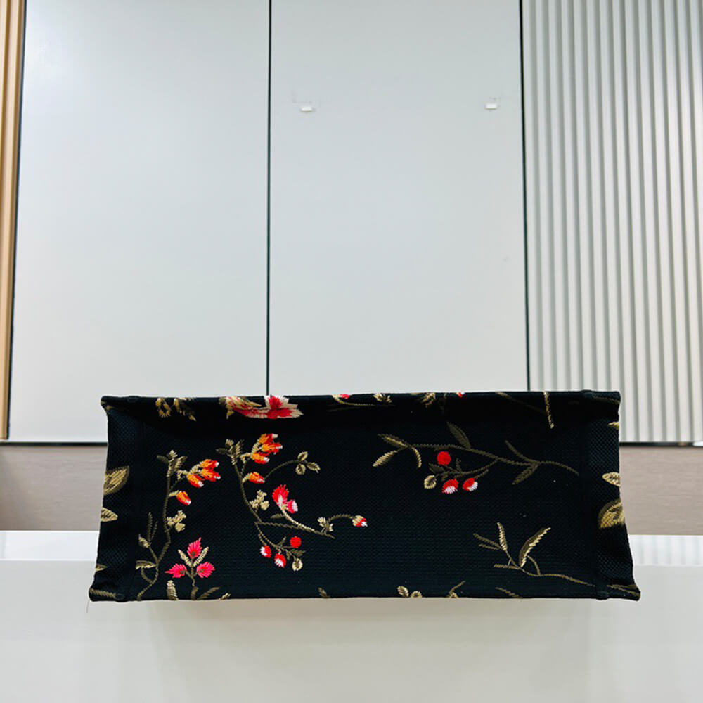 LARGE D10r BOOK TOTE