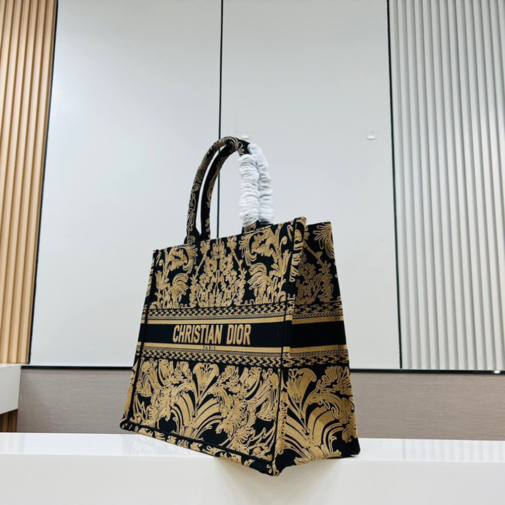 LARGE D10r BOOK TOTE