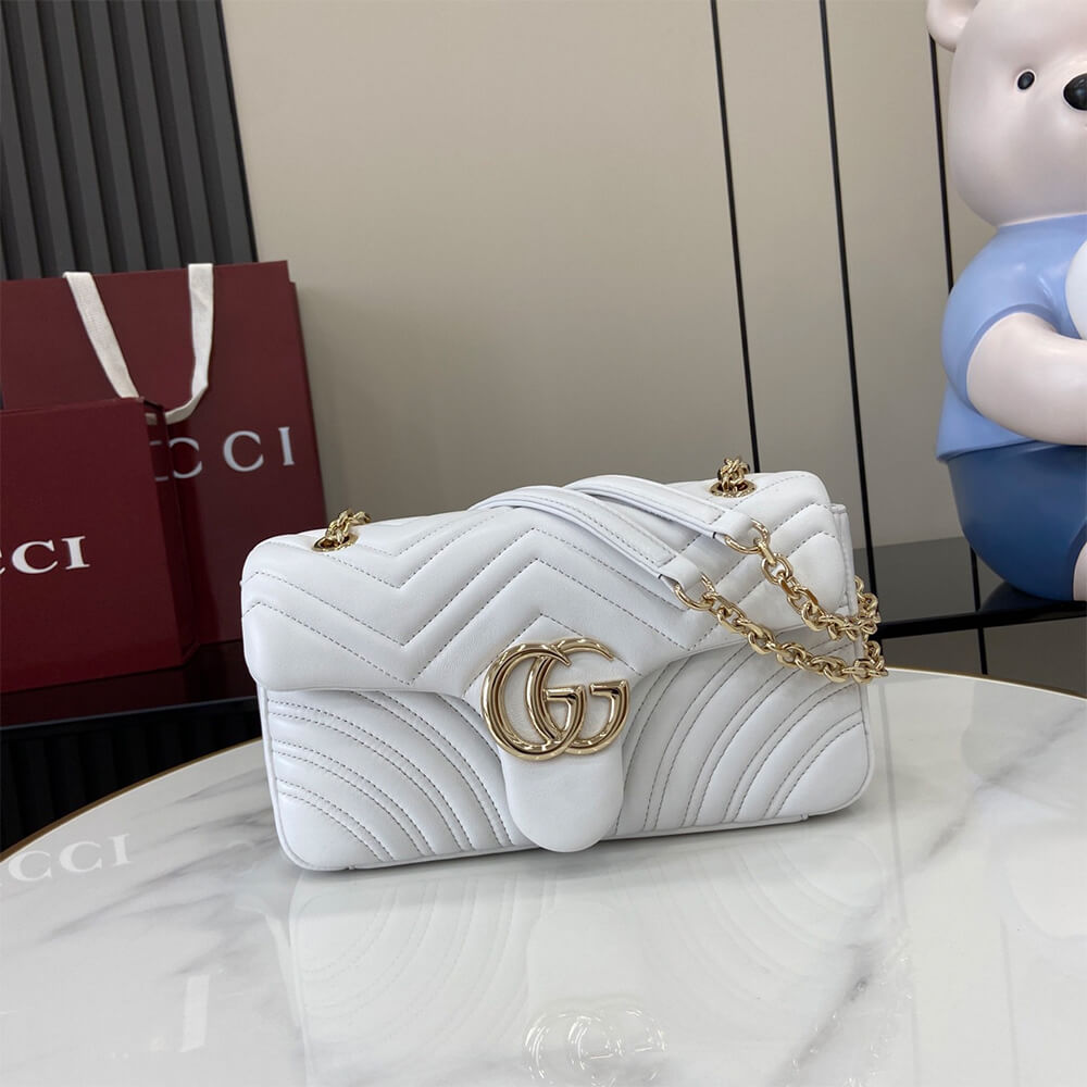 GG Marmont medium shoulder bag