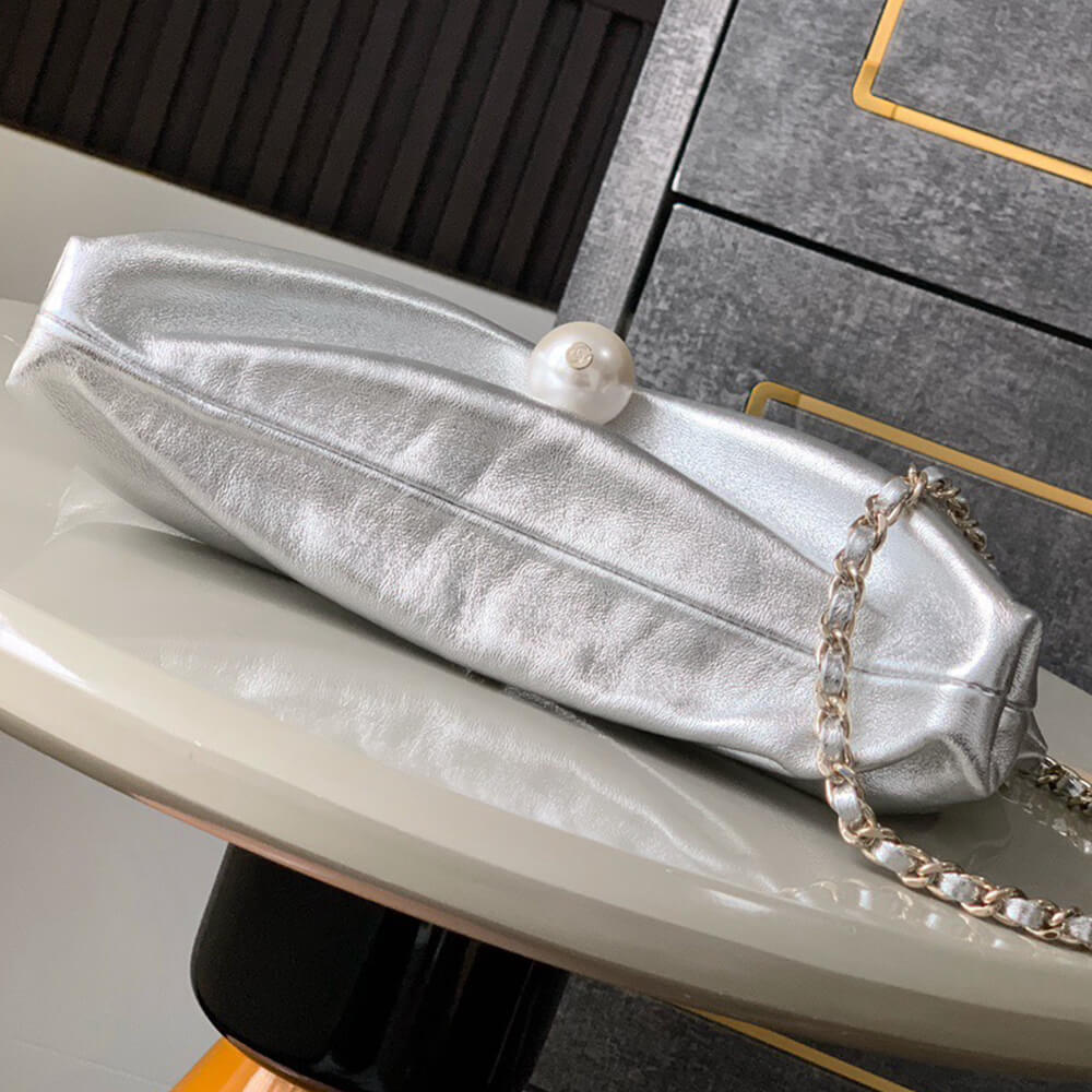 Ch**el Clutch With Chain(HIGH-END GRADE)