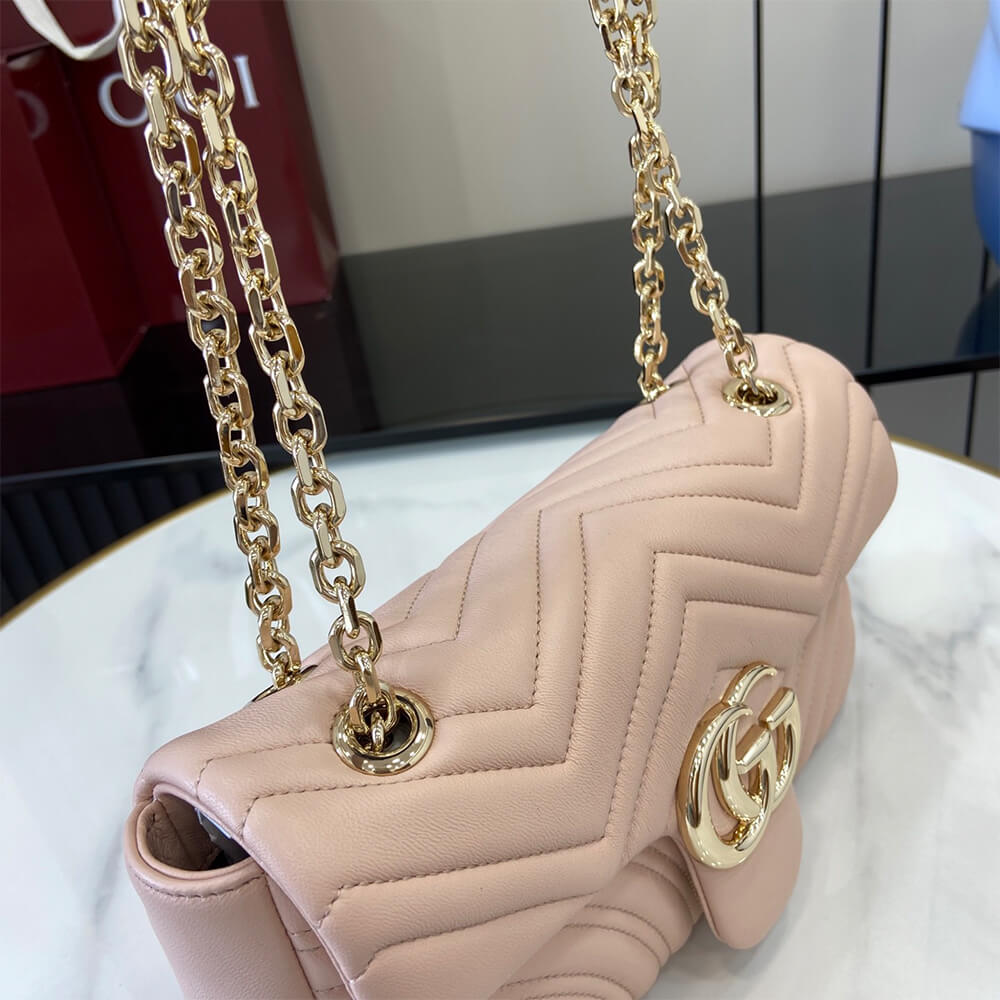 GG Marmont medium shoulder bag