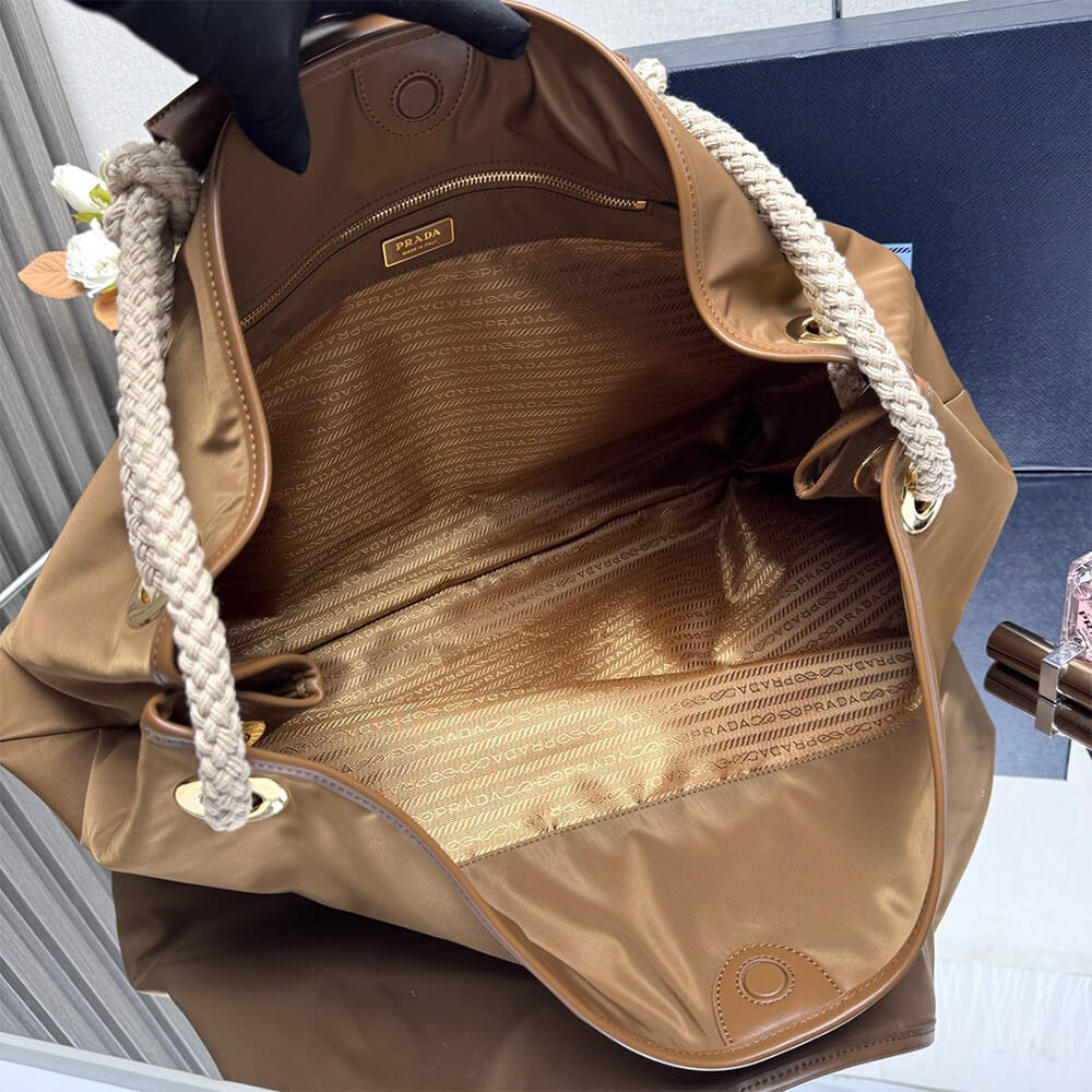 Pra*a Mariner large Re-Nylon shoulder bag(HIGH-END GRADE)