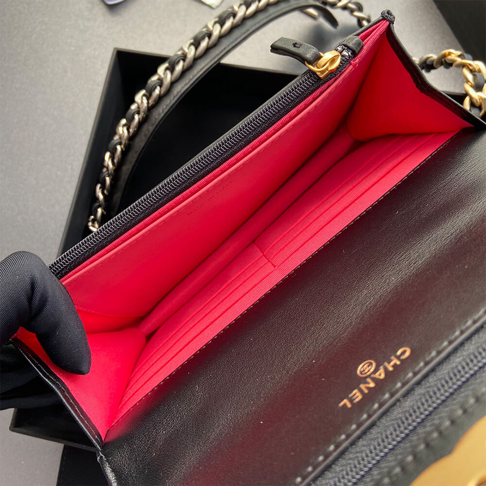 Ch**el 19 Wallet on Chain(high-end grade)