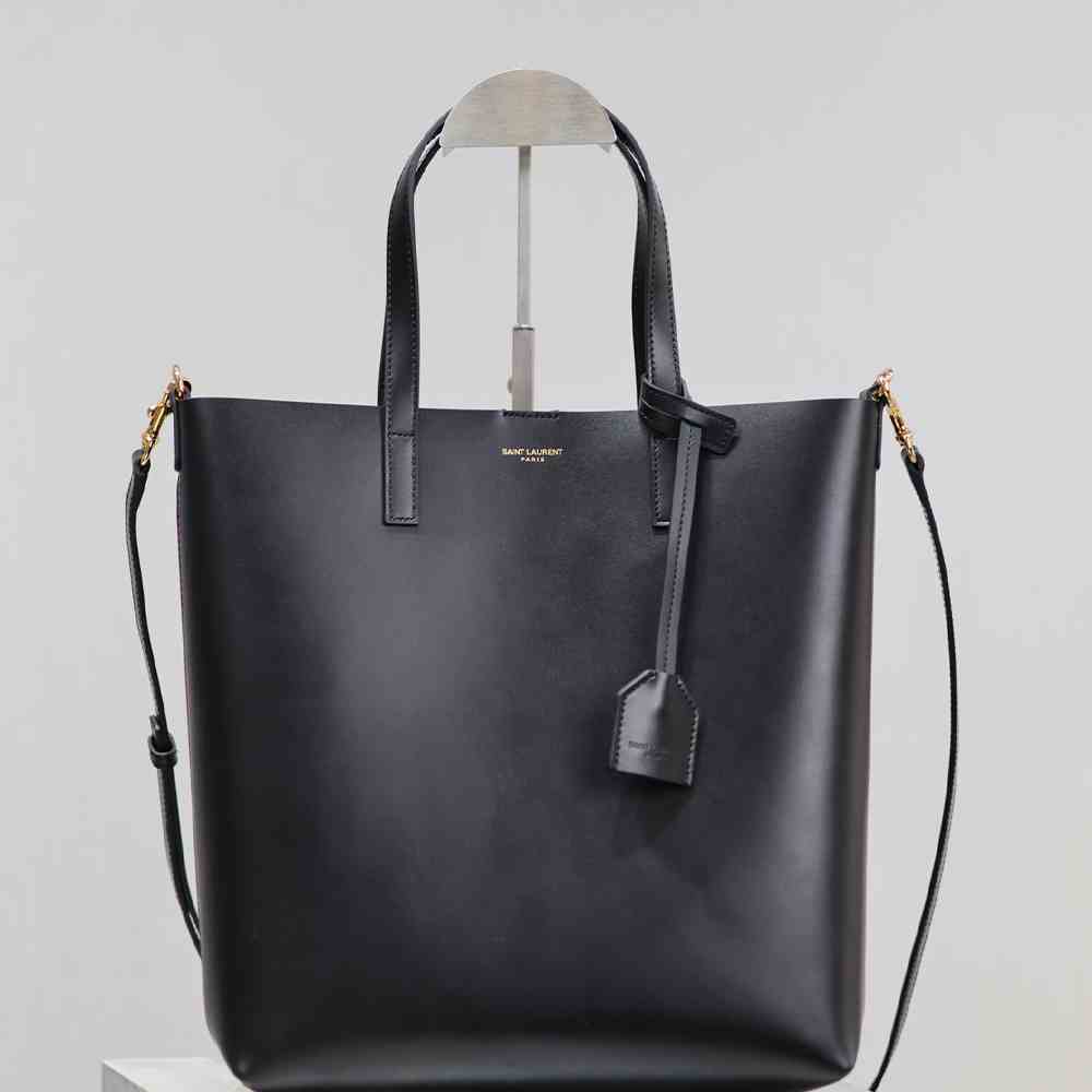 Y51 SHOPPING Sa1nt Lau*nt TOY IN LEATHER