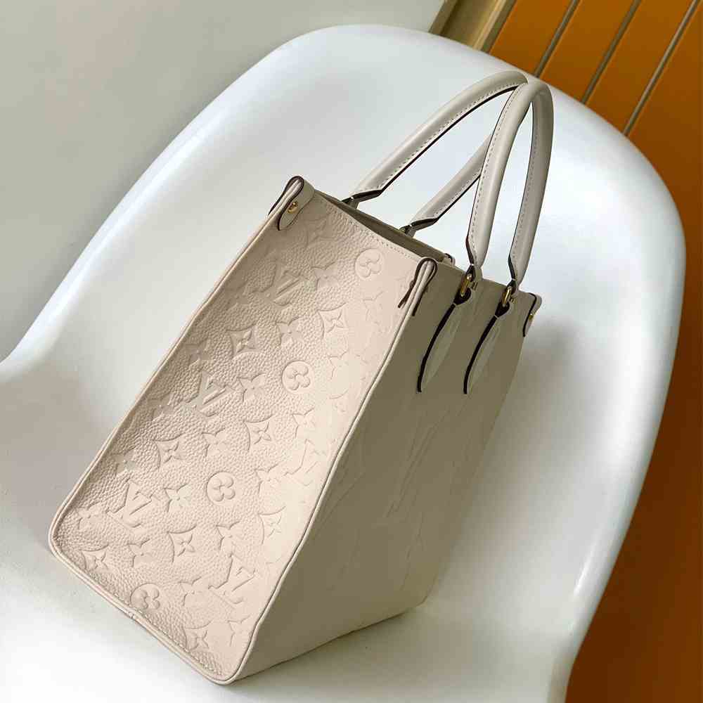 LV Onthego MM