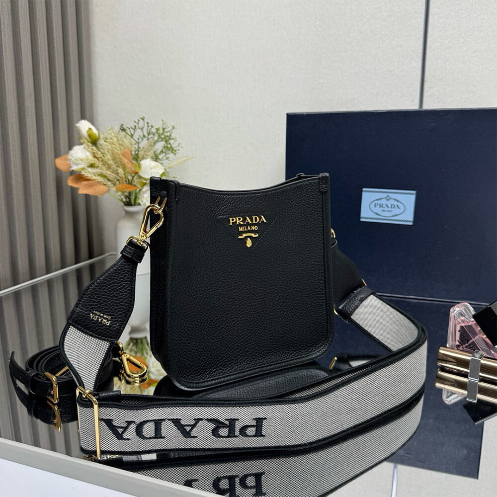 Pra*a Leather mini shoulder bag(HIGH-END GRADE)