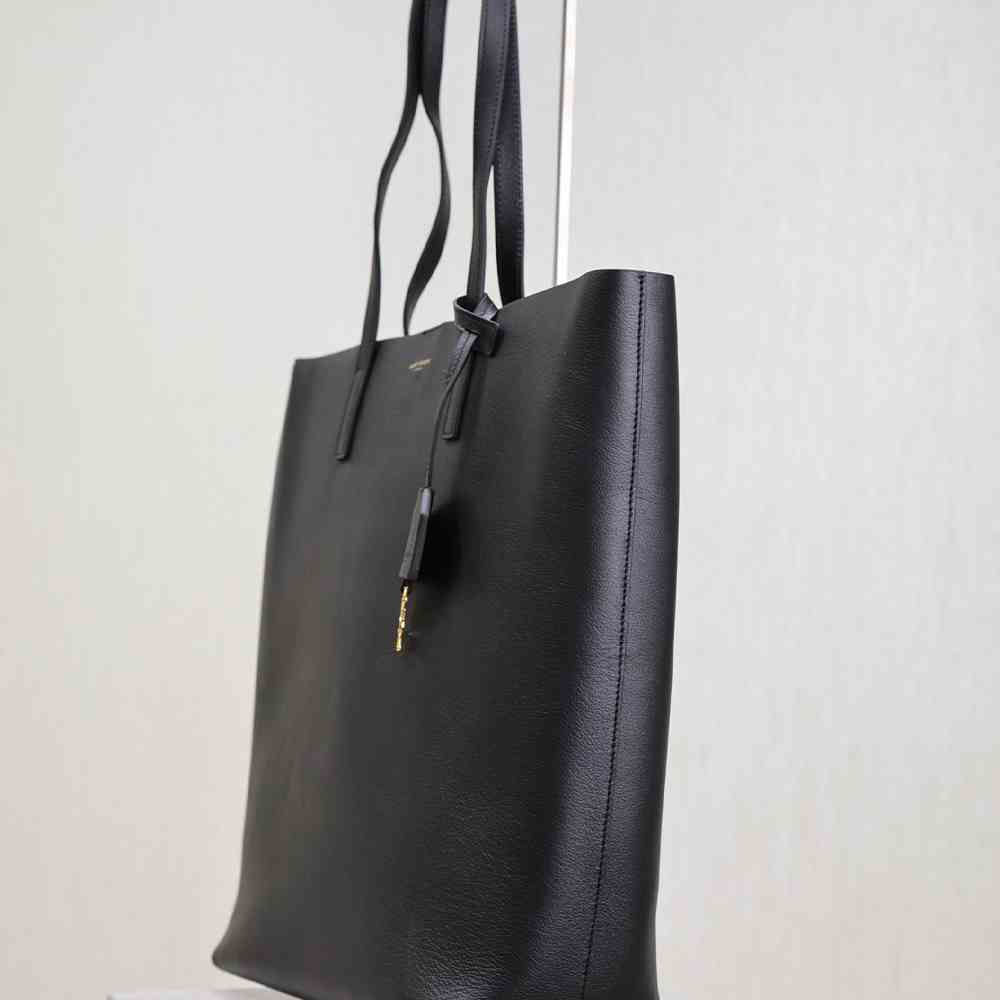 Y51 SHOPPING Sa1nt Lau*nt IN LEATHER