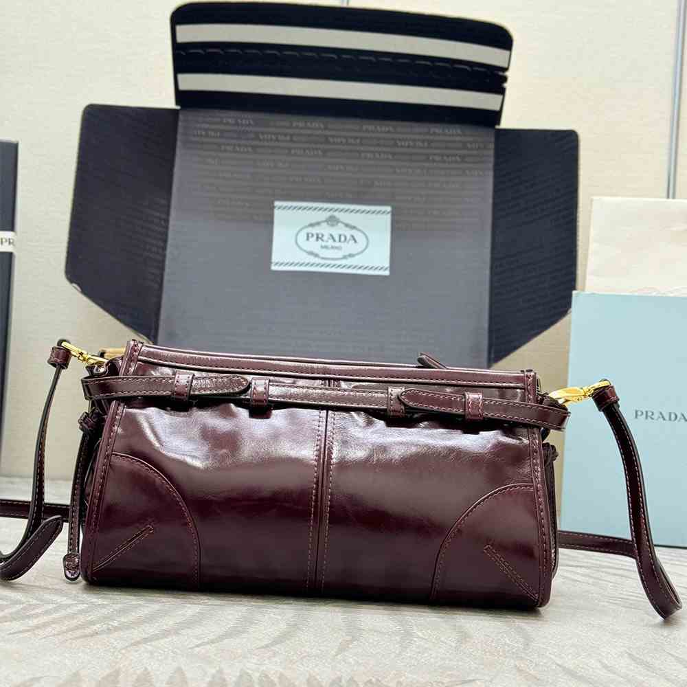 Pra*a Bonnie small leather shoulder bag(HIGH-END GRADE)