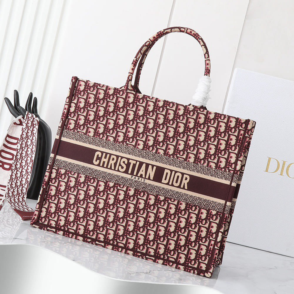 D10r Large D10r Book Tote