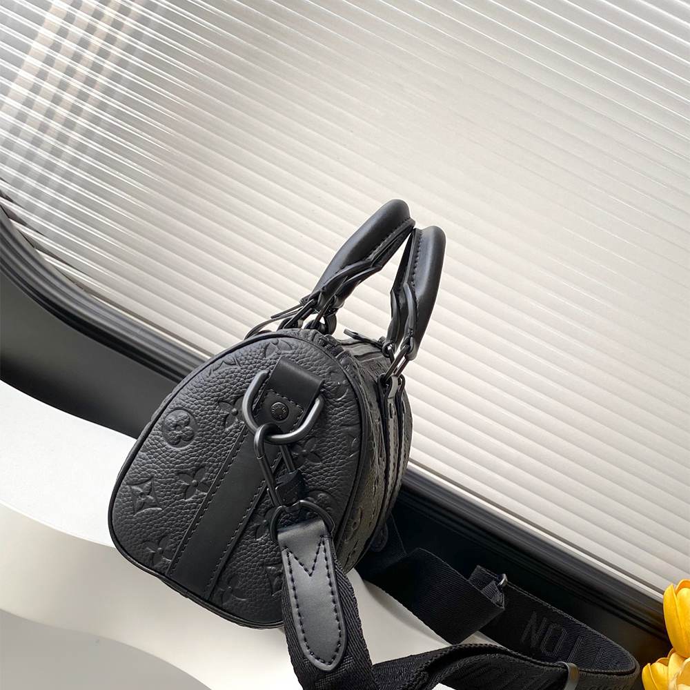 LV Keepall Bandoulière 25